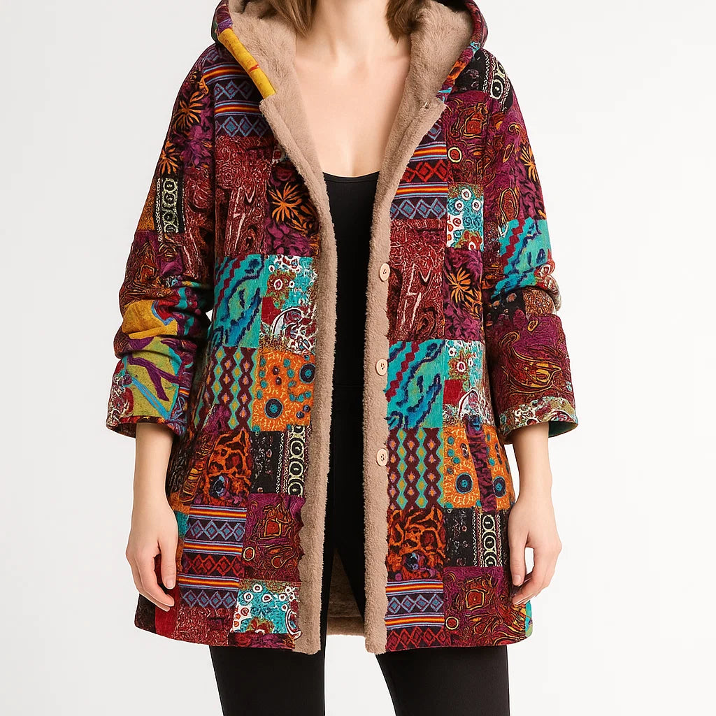 Damen-Mantel im Boho-Stil mit Kapuze – Bunter Wintermantel mit Fleece-Futter und Knopfleiste
